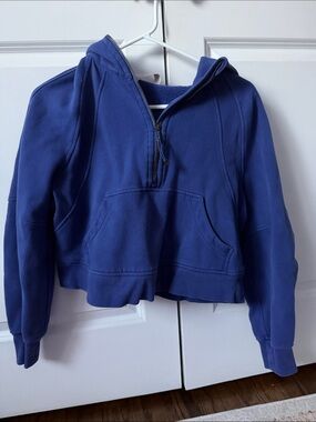 Lululemon Cropped Scuba Hoodie